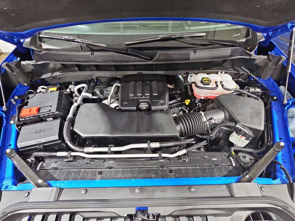 Certified 2025 Chevrolet Silverado 1500 LT AWD/4WD image 35