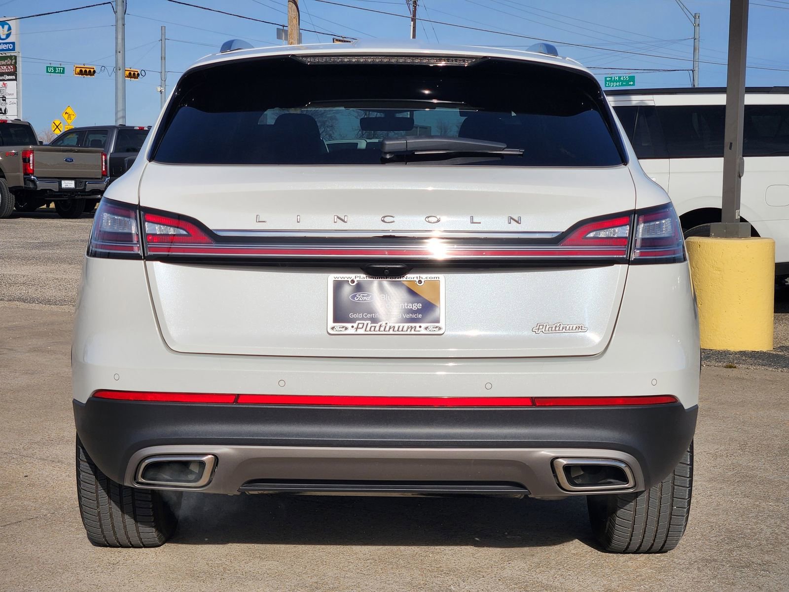 Used 2023 Lincoln Nautilus Reserve image 8