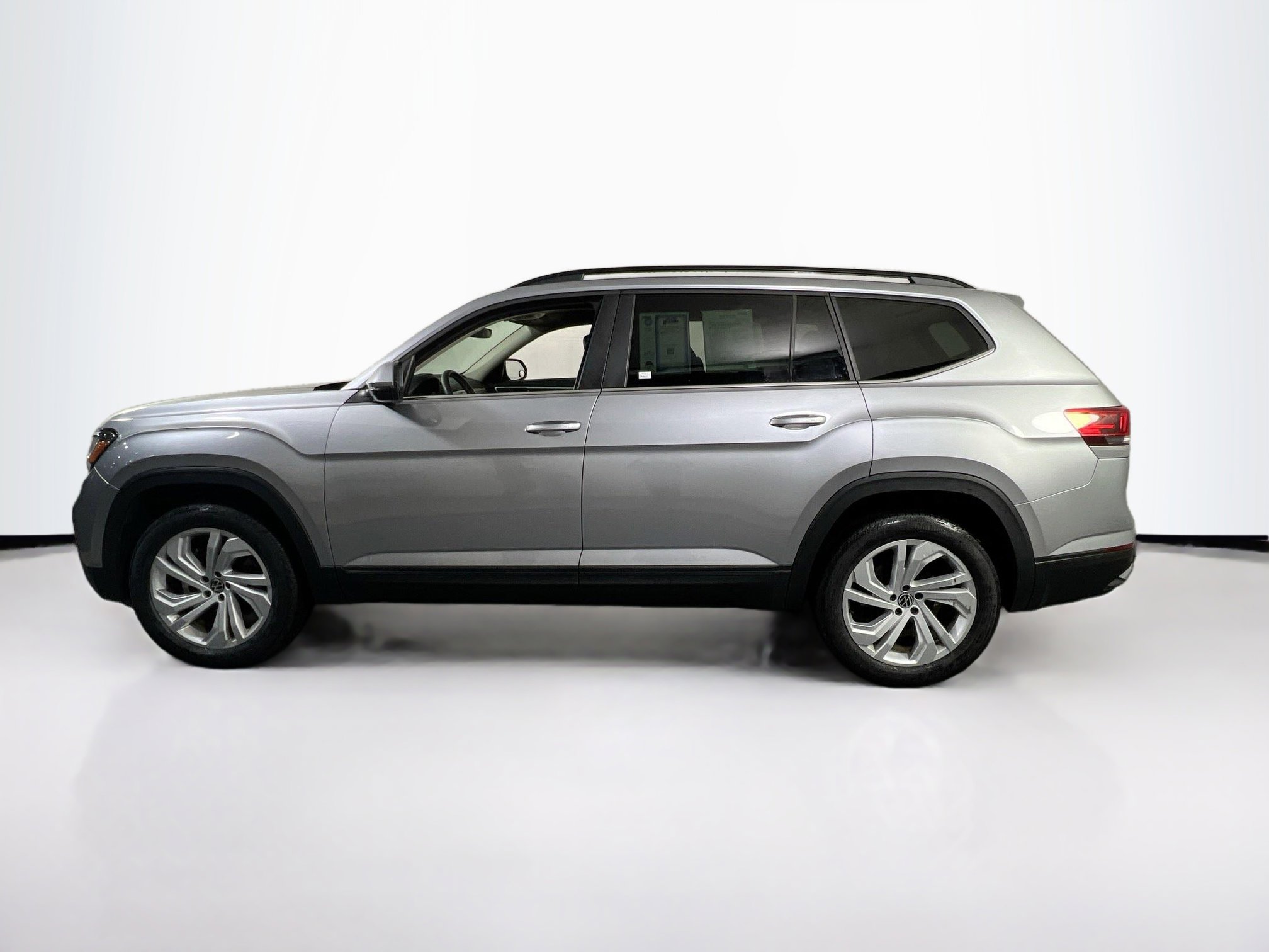 Used 2022 Volkswagen Atlas SE image 8