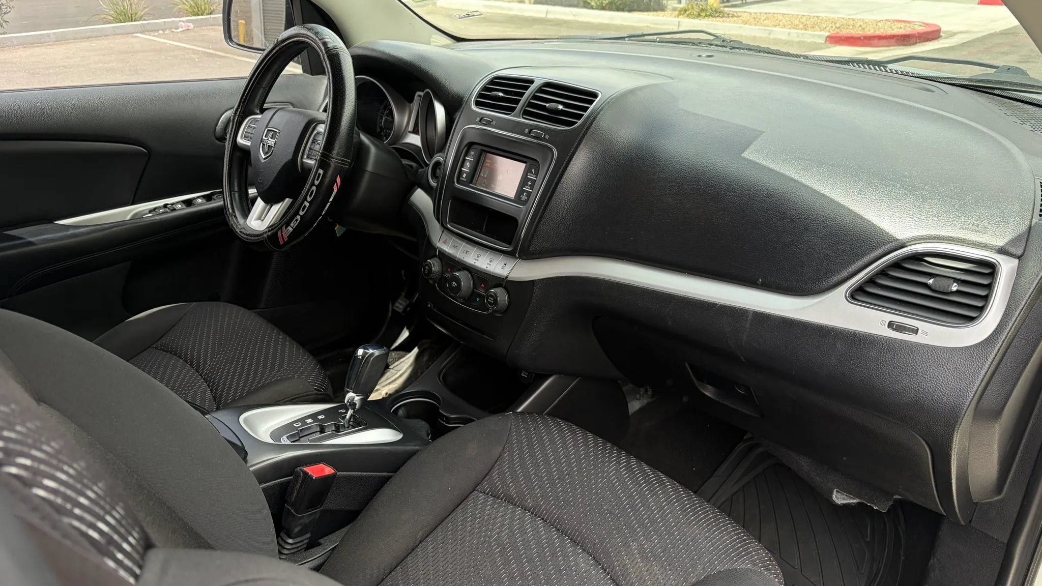 Used 2016 Dodge Journey SE w/ Flexible Seating Group FWD image 14