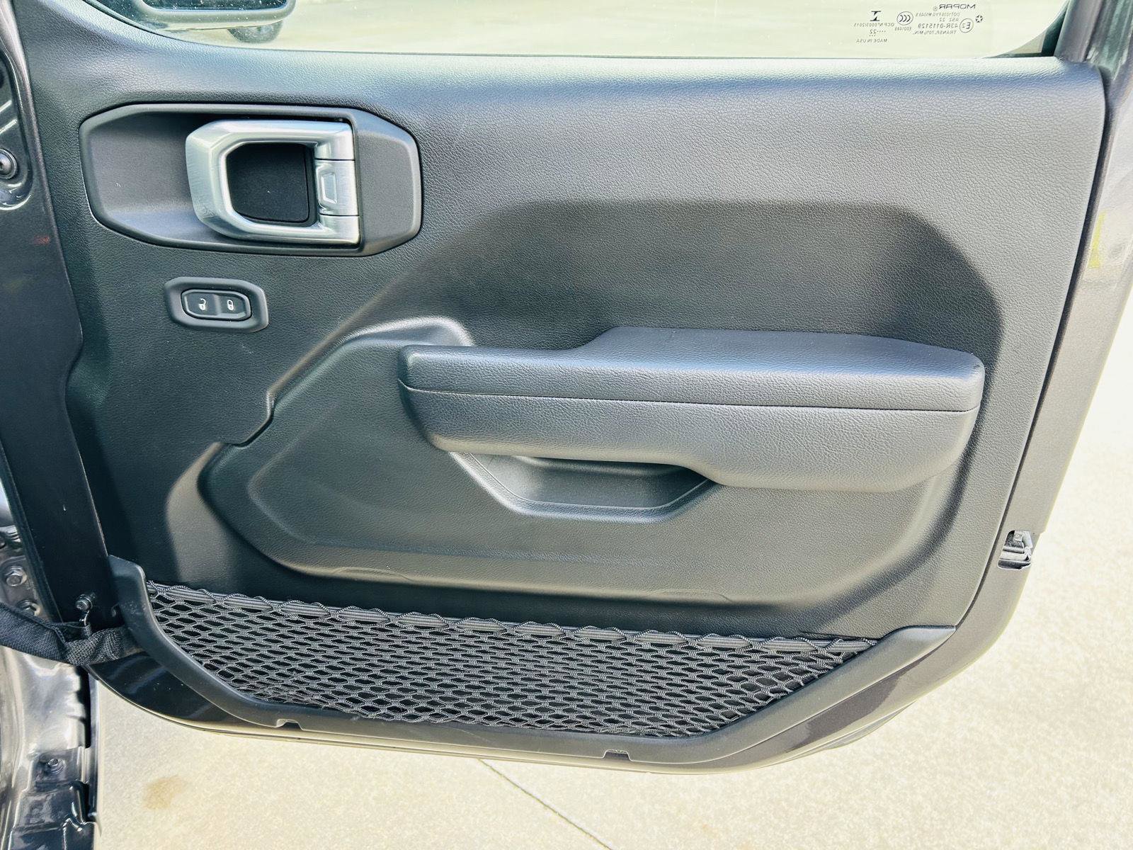 Used 2022 Jeep Wrangler Unlimited Sport image 26