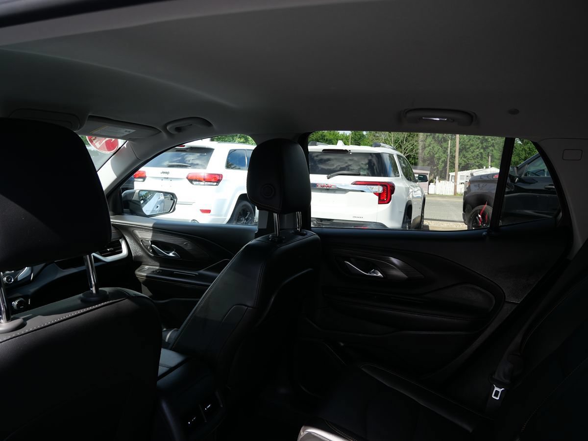 Used 2020 GMC Terrain SLT w/ Preferred Package FWD image 20