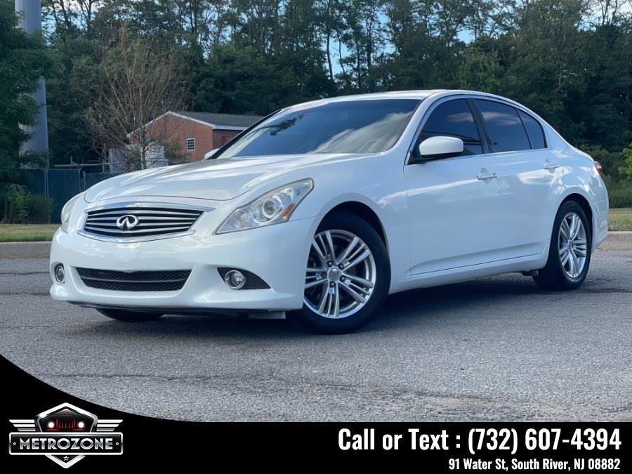 Used 2013 INFINITI G37 Journey w/ Premium Pkg image 1