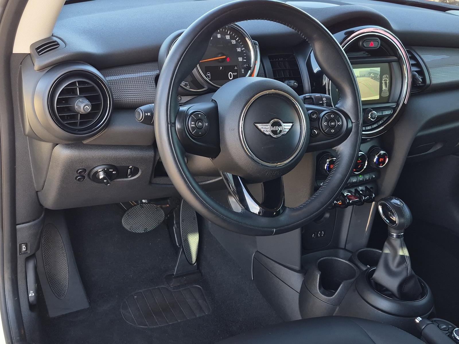 Used 2018 MINI Cooper 2-Door Hardtop FWD image 15