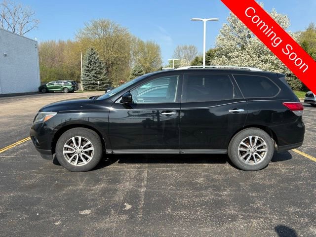 Used 2014 Nissan Pathfinder SV FWD image 4