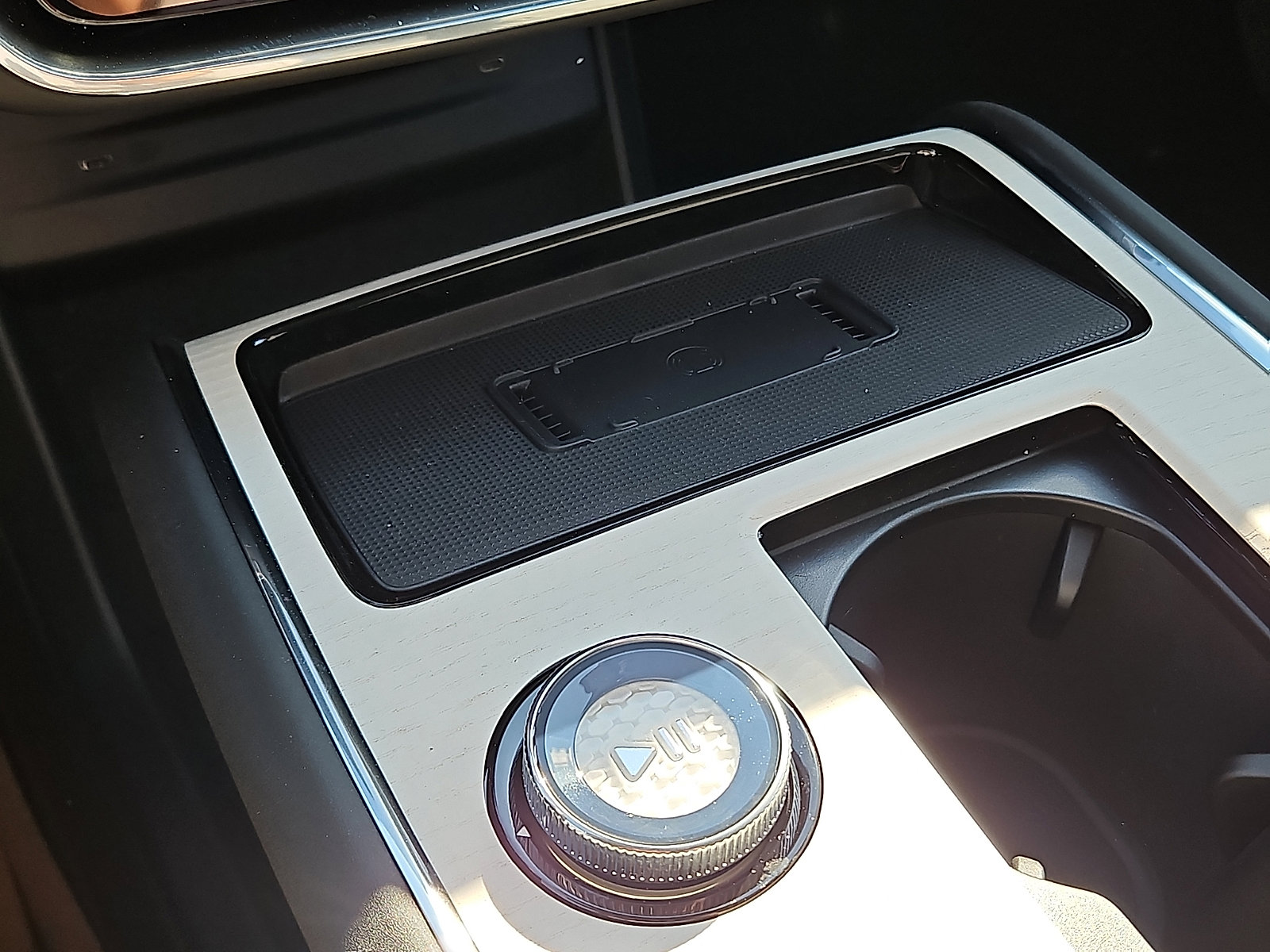 New 2026 Volvo EX90 Ultra AWD/4WD image 14
