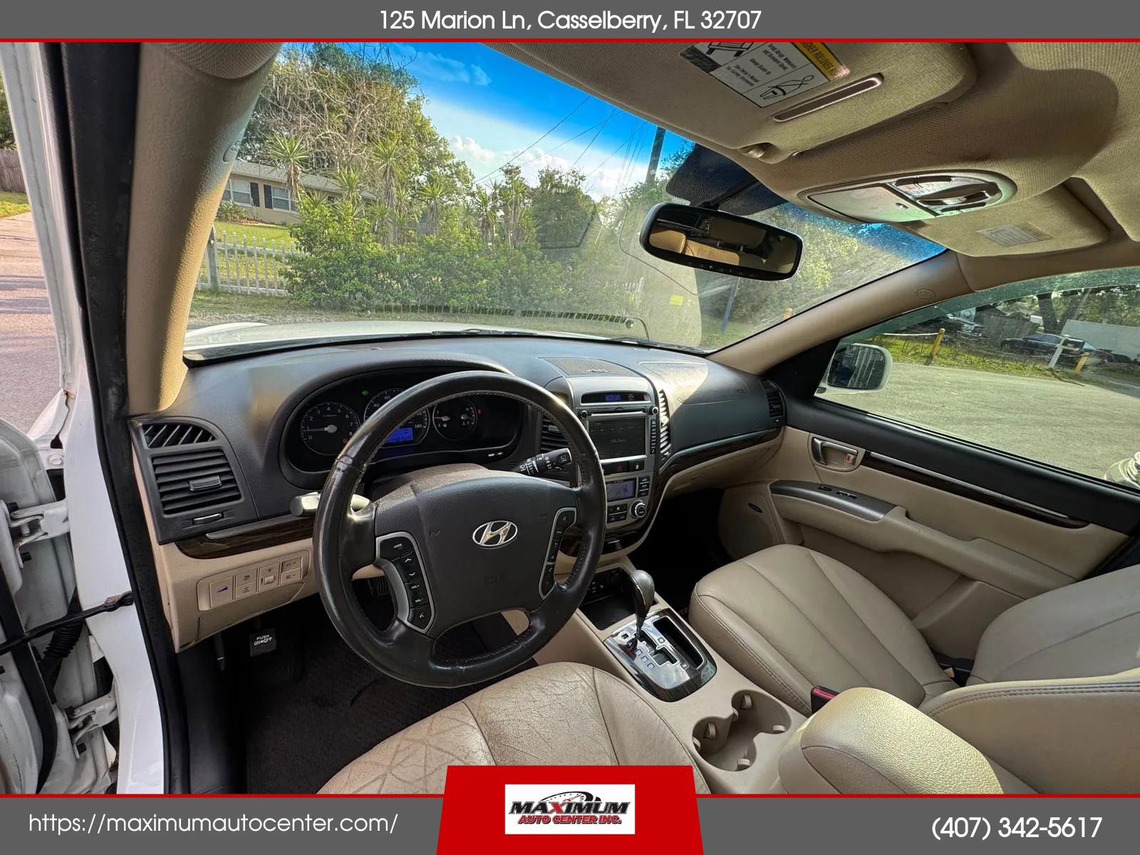 Used 2012 Hyundai Santa Fe Limited w/ Navigation Pkg 4 image 8
