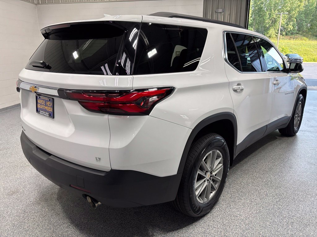 Used 2023 Chevrolet Traverse LT AWD/4WD image 7