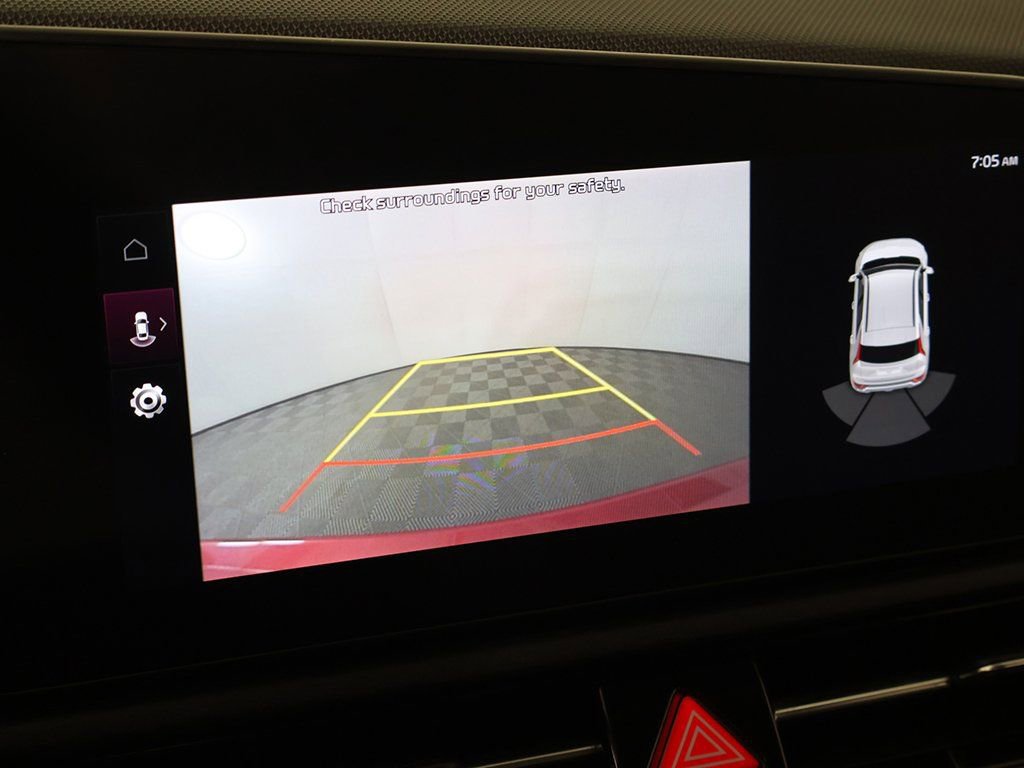 Used 2023 Kia Niro EX image 46