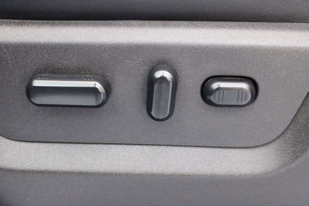 Used 2016 Ford F450 Platinum AWD/4WD image 19