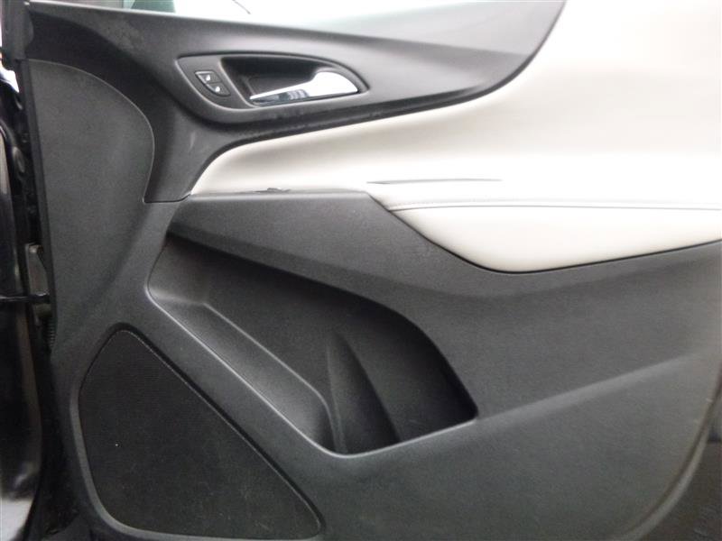 Used 2018 Chevrolet Equinox Premier image 18