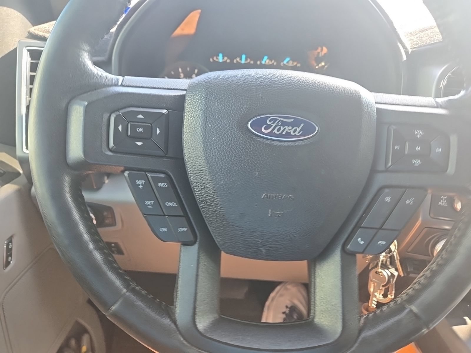 Used 2020 Ford F150 XLT w/ Equipment Group 302A Luxury AWD/4WD image 22