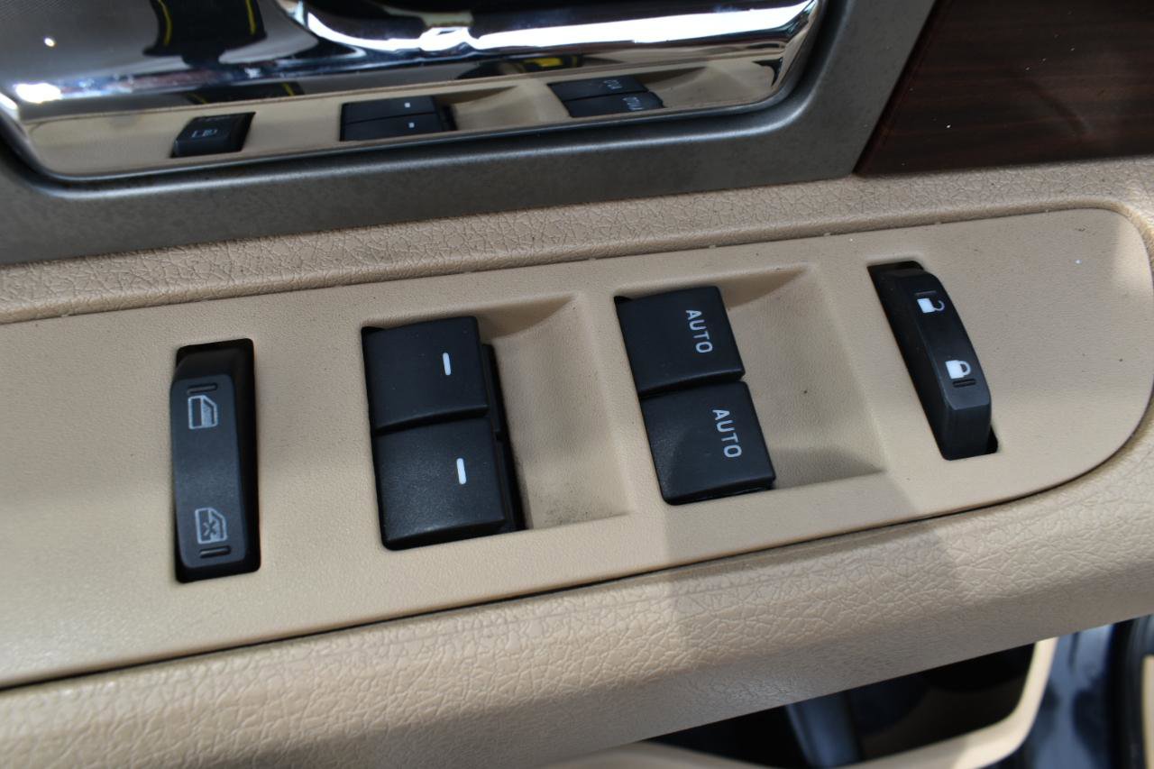 Used 2012 Ford F150 King Ranch image 40