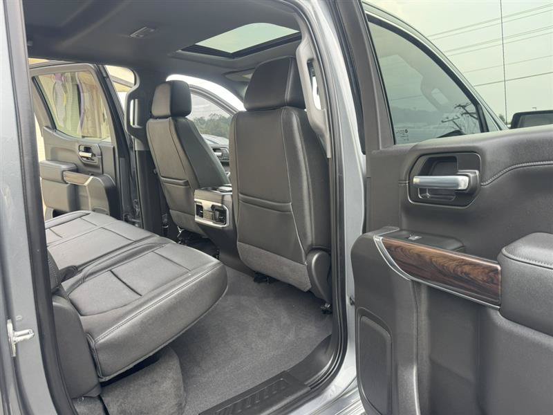 Used 2022 GMC Sierra 1500 SLT AWD/4WD image 17