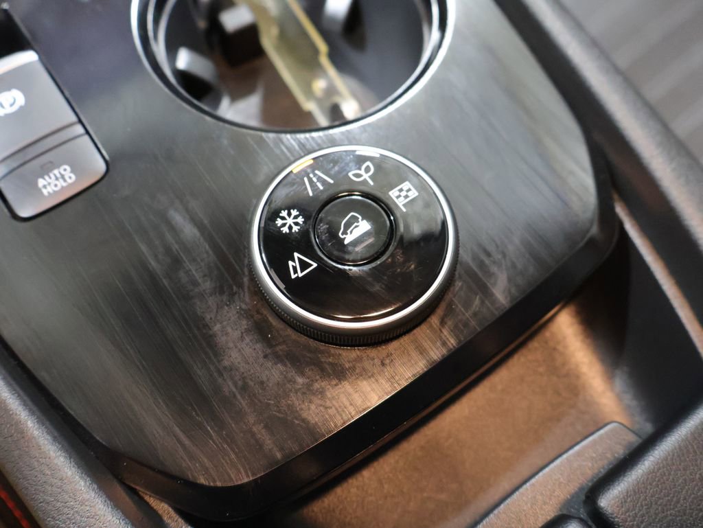 Used 2025 Nissan Rogue SV image 31