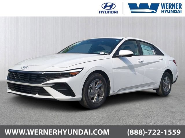 New 2026 Hyundai Elantra SE