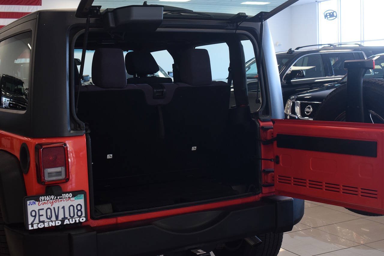 Used 2013 Jeep Wrangler Sport AWD/4WD image 14