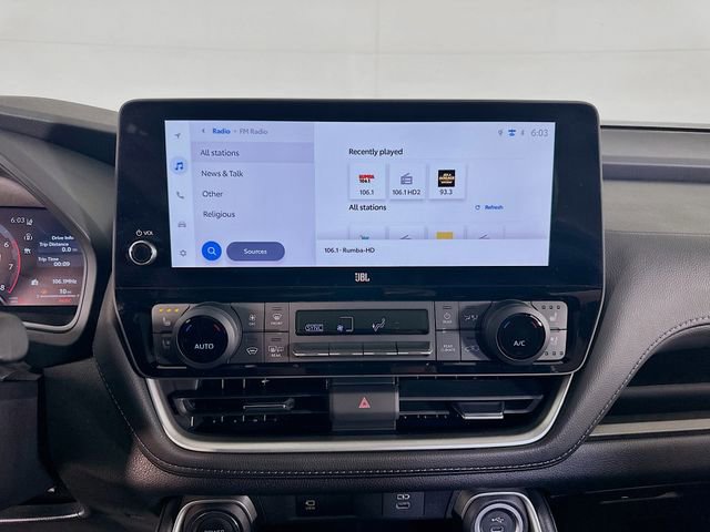 Used 2025 Toyota Grand Highlander AWD Hybrid image 23