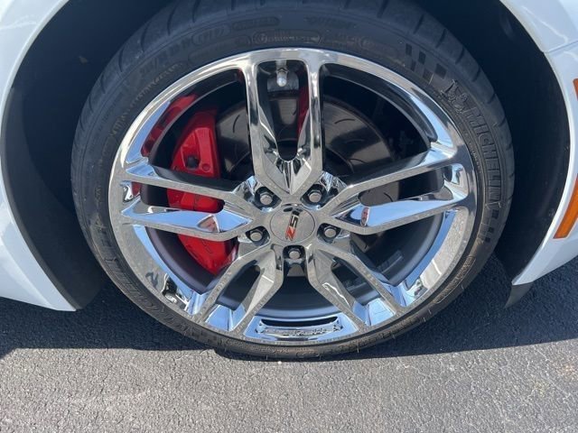 Used 2014 Chevrolet Corvette Z51 w/ 3LT Preferred Equipment Group image 16