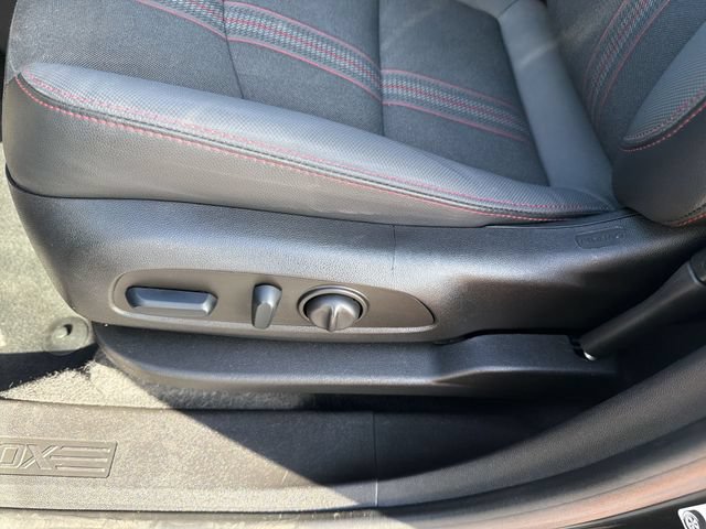 Used 2022 Chevrolet Equinox RS AWD/4WD image 36