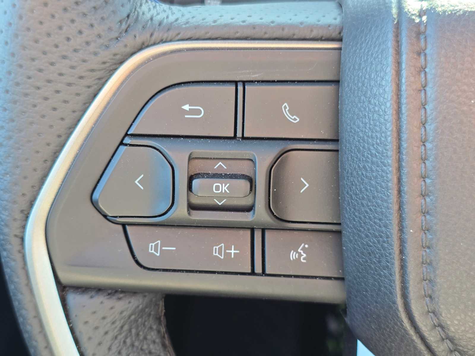 Certified 2026 Toyota Sequoia Platinum w/ TRD Off-Road Package AWD/4WD image 41