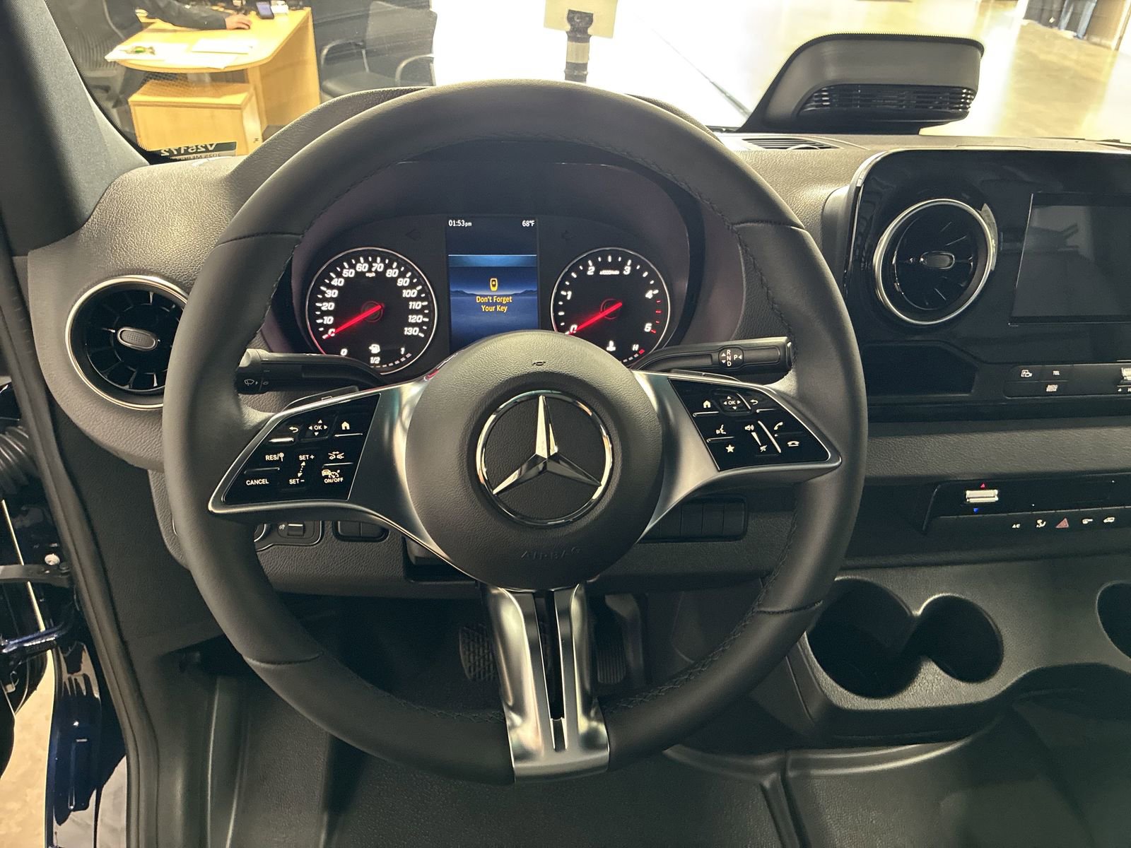 New 2025 Mercedes-Benz Sprinter 2500 image 9