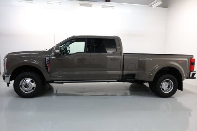 Used 2026 Ford F350 Lariat w/ FX4 Off-Road Package AWD/4WD image 24