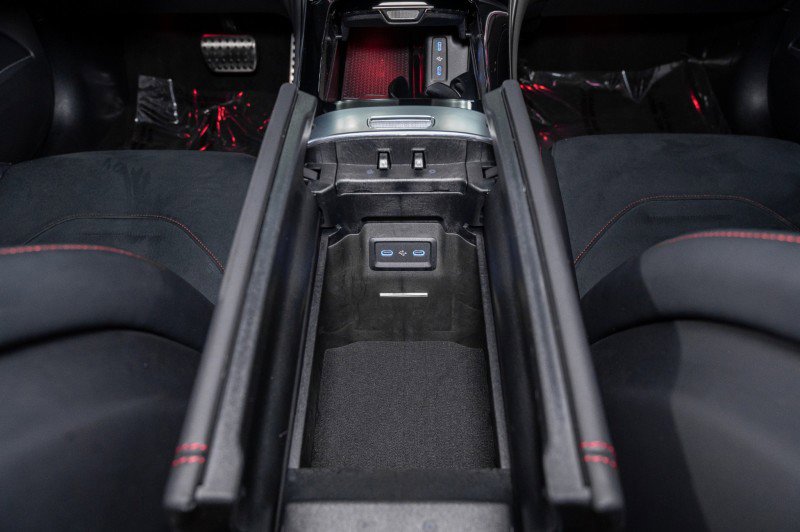 Used 2024 Mercedes-Benz GLC 43 AMG 4MATIC image 25