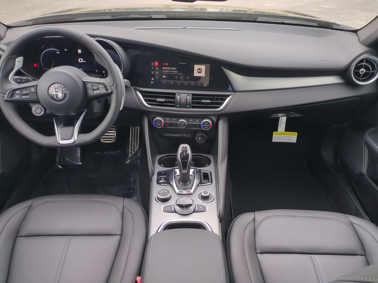 New 2025 Alfa Romeo Giulia w/ Driving Assist Package RWD image 13