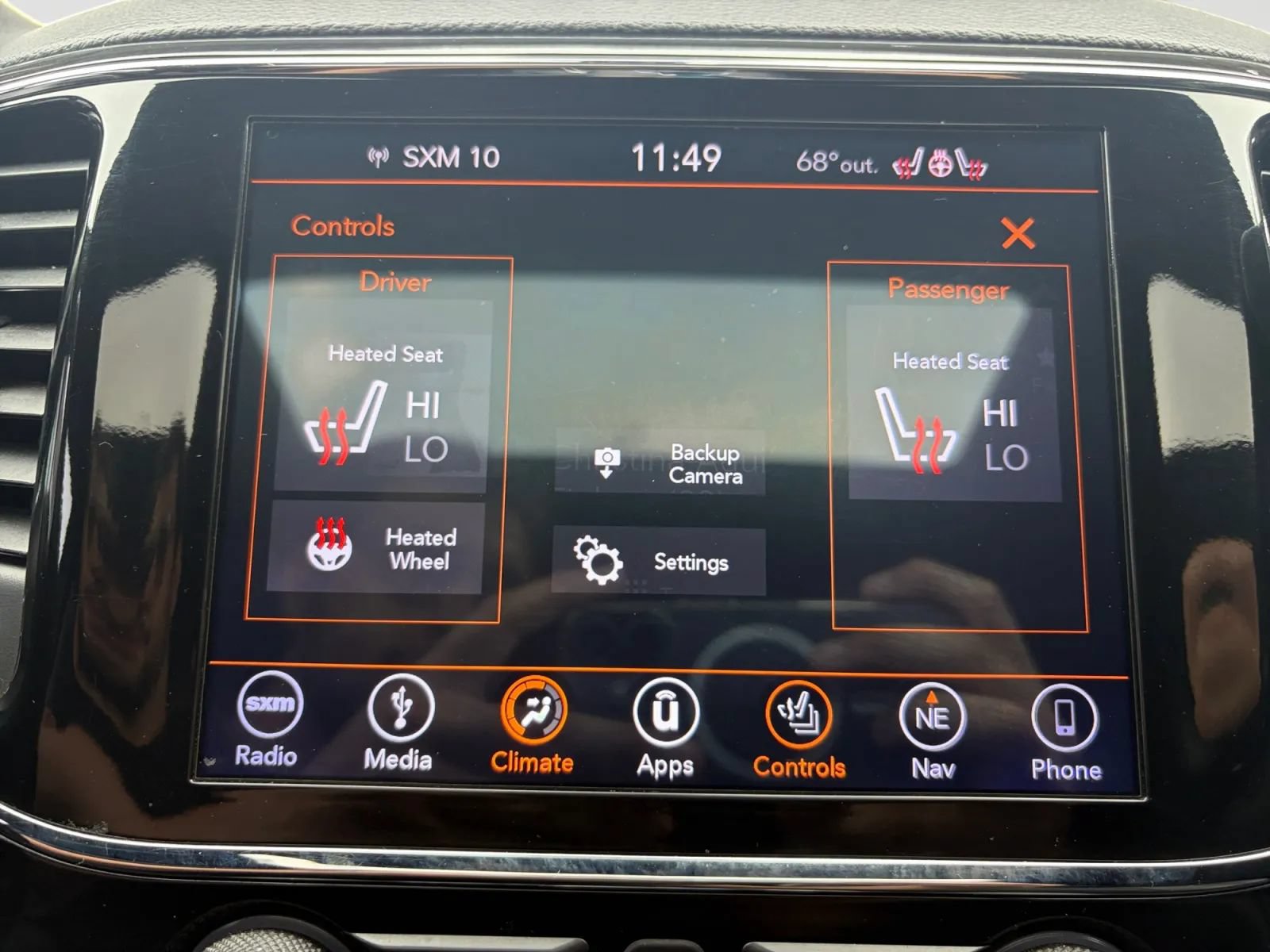 Used 2019 Jeep Grand Cherokee Altitude AWD/4WD image 24