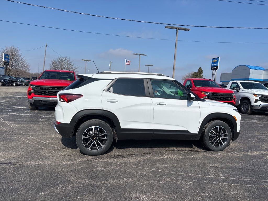 New 2026 Chevrolet TrailBlazer LT w/ Convenience Package image 3