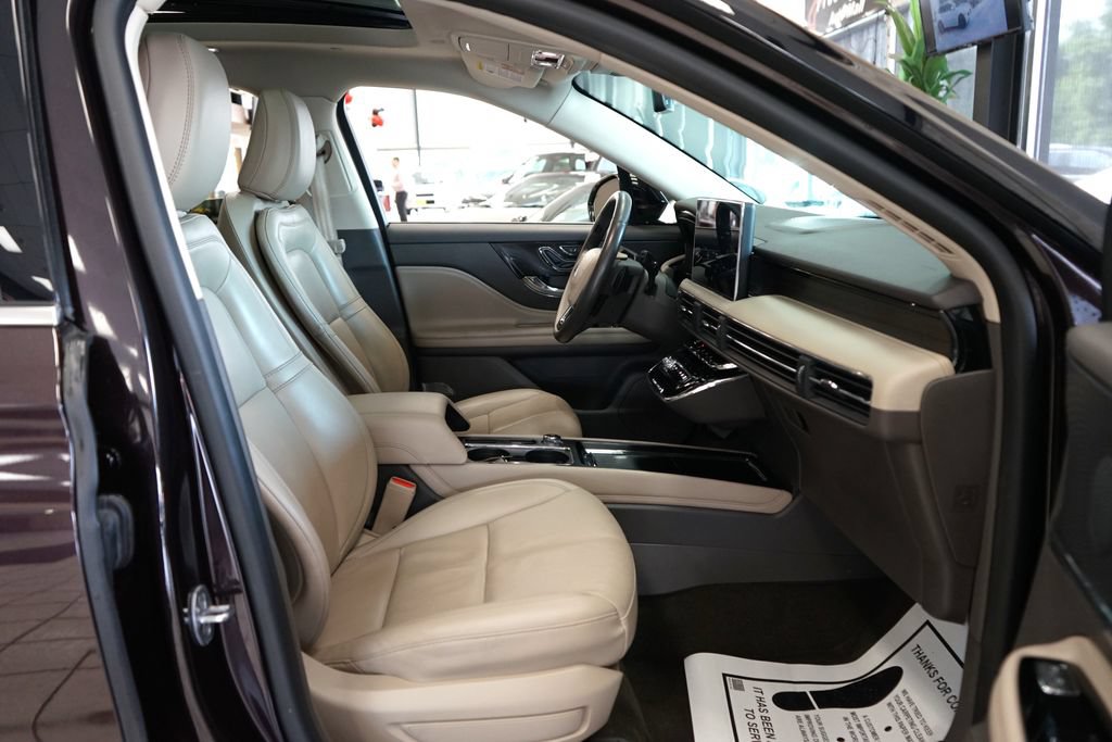 Used 2023 Lincoln Corsair Reserve w/ Equipment Group 201A AWD/4WD image 44