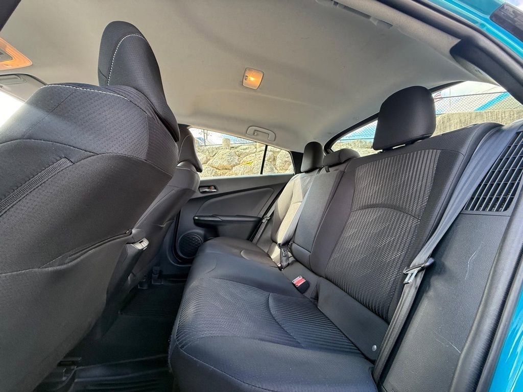 Used 2022 Toyota Prius Prime LE image 17