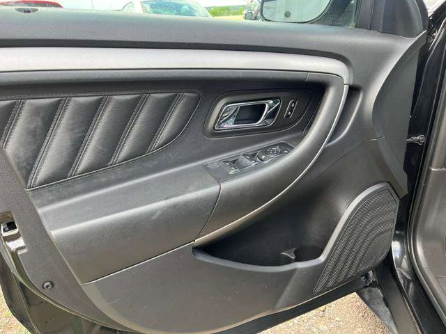 Used 2015 Ford Taurus SEL w/ Equipment Group 201A FWD image 17