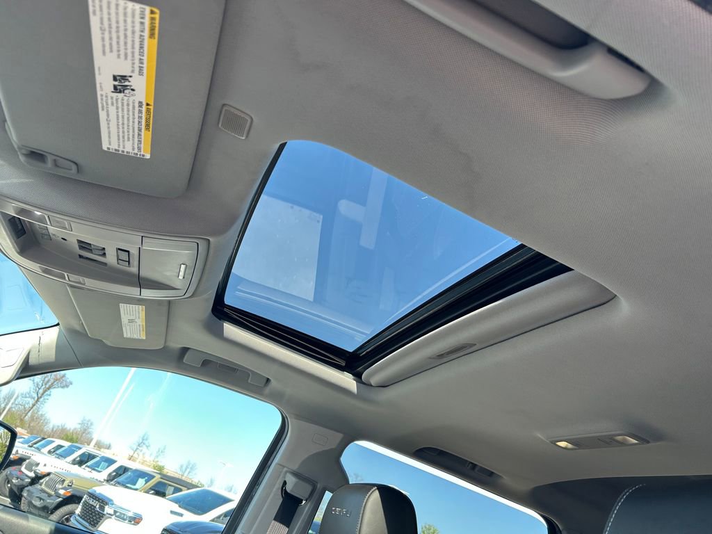 Used 2017 GMC Sierra 1500 Denali w/ Denali Ultimate Package image 21