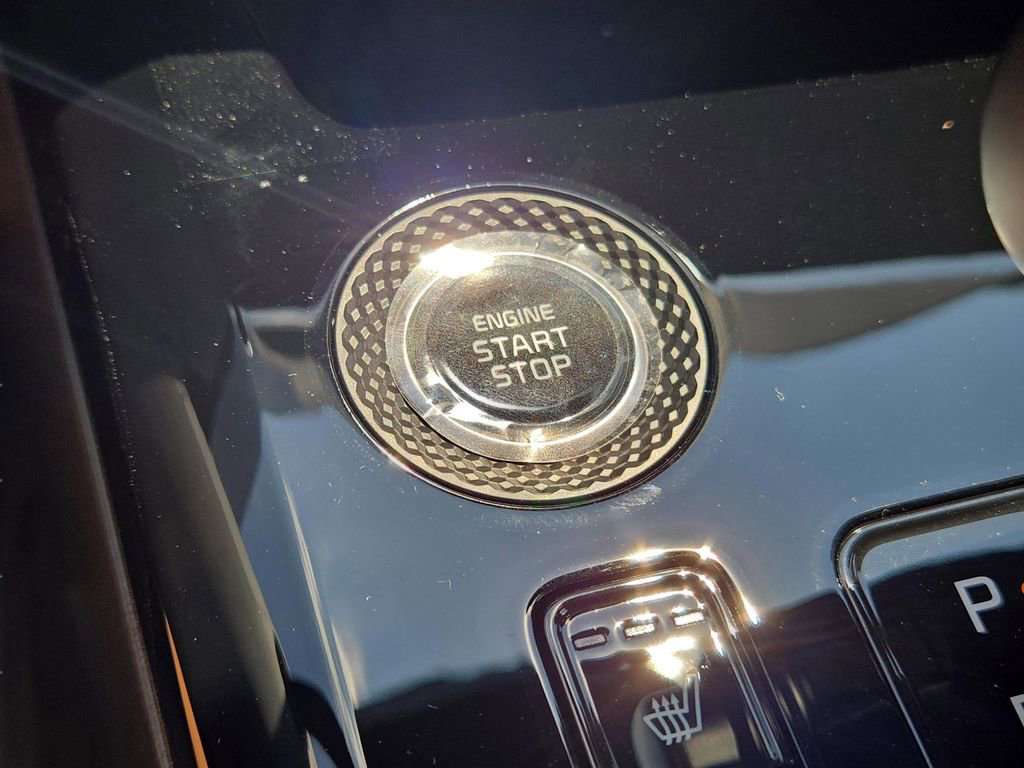 New 2025 Kia Niro EX Touring image 24