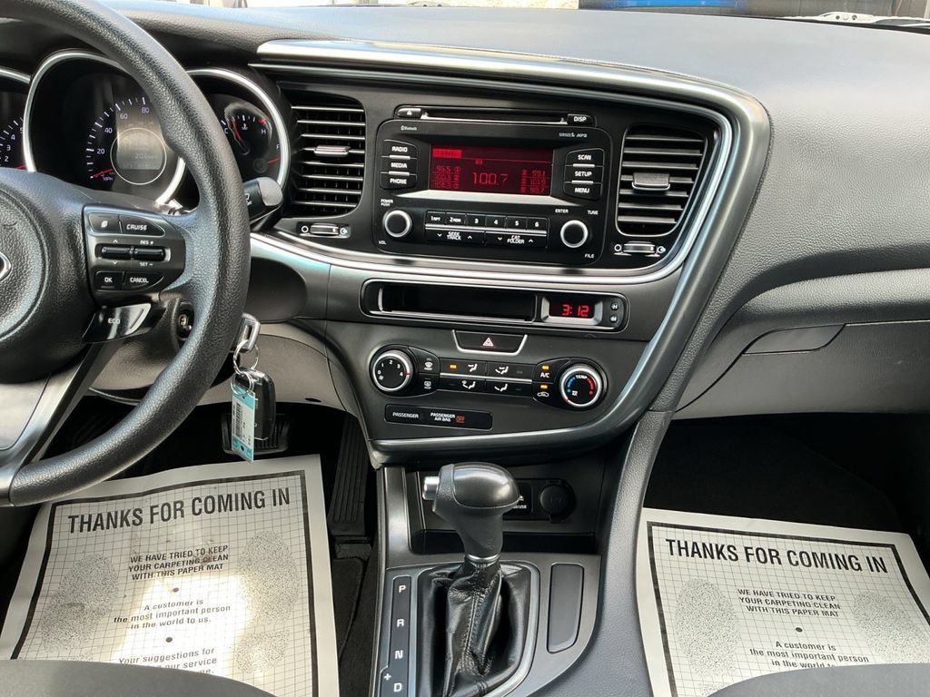 Used 2015 Kia Optima LX FWD image 16