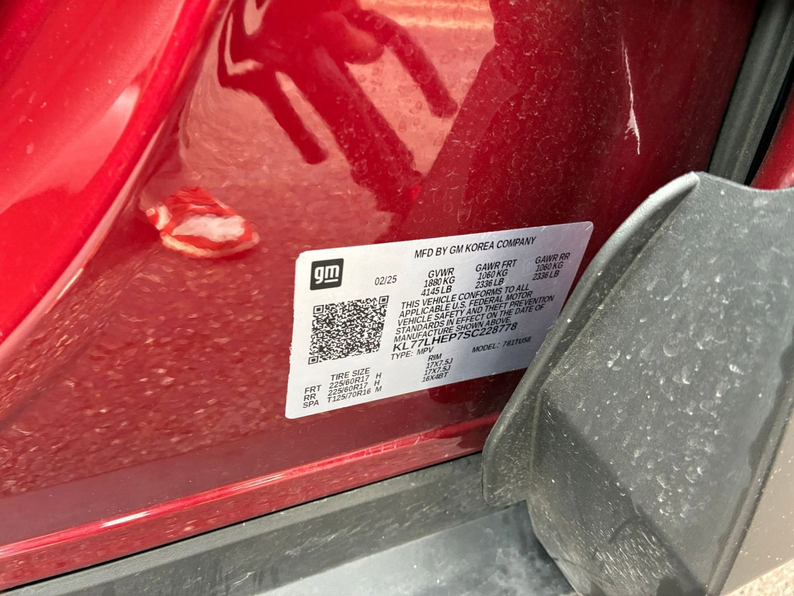 Used 2025 Chevrolet Trax LT FWD image 28
