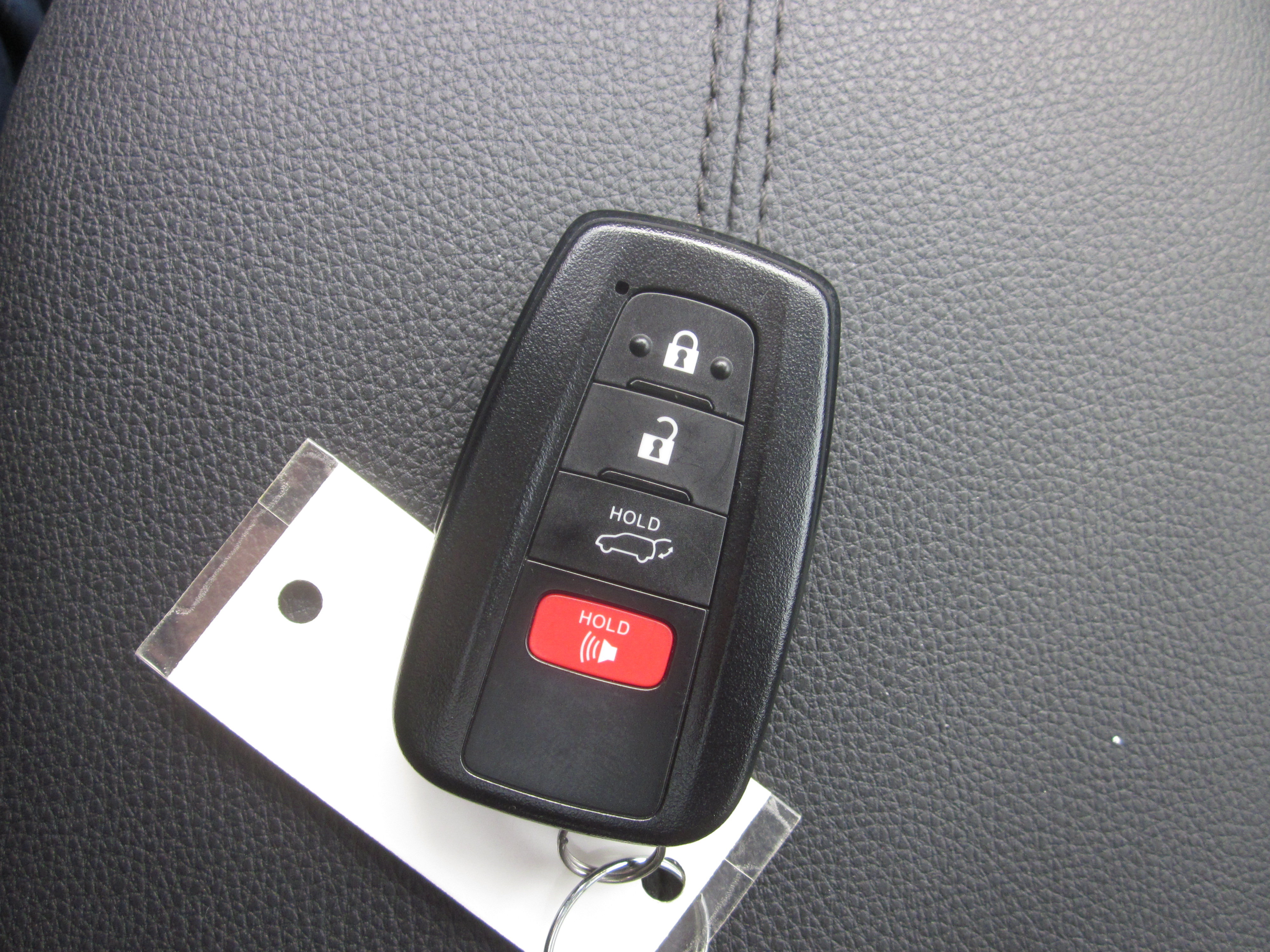 Used 2020 Toyota RAV4 Limited AWD/4WD image 17