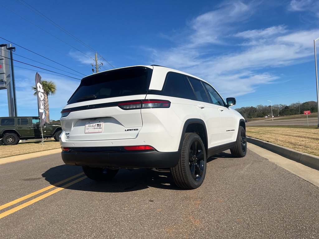 New 2025 Jeep Grand Cherokee Limited w/ Luxury Tech Group II AWD/4WD image 8