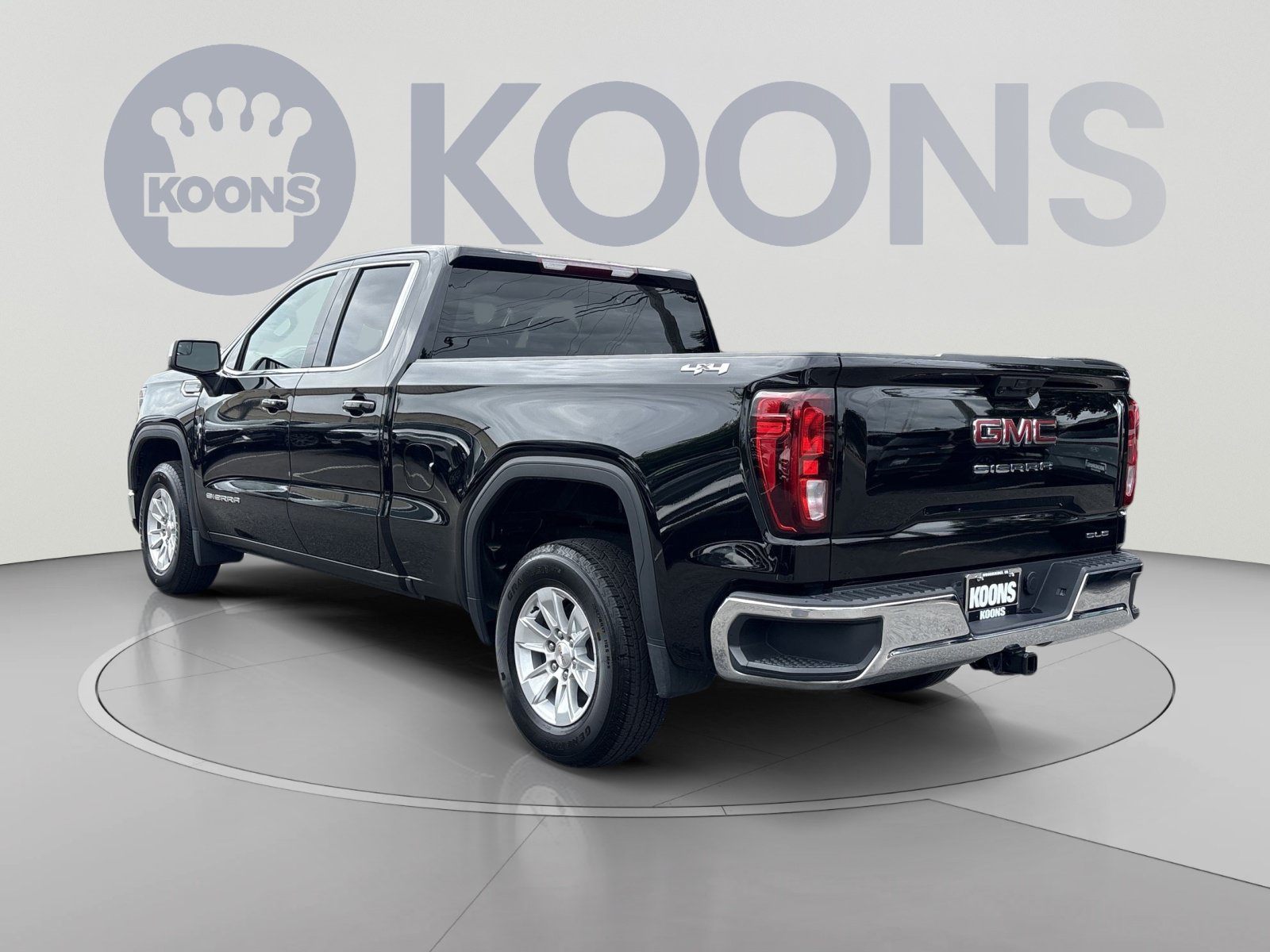 Used 2023 GMC Sierra 1500 SLE AWD/4WD image 4