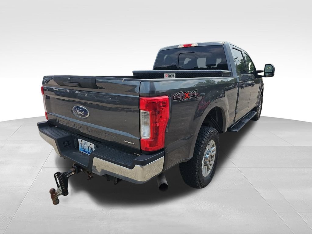 Used 2017 Ford F250 XLT AWD/4WD image 11