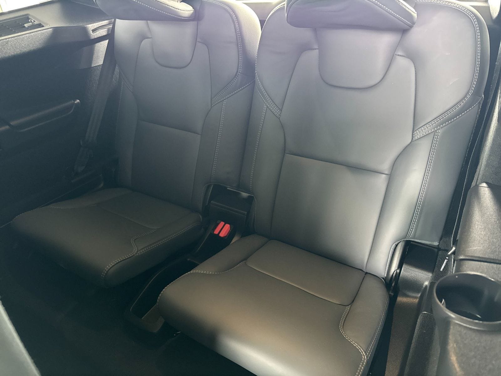 Certified 2024 Volvo XC90 T8 Ultimate AWD/4WD image 19