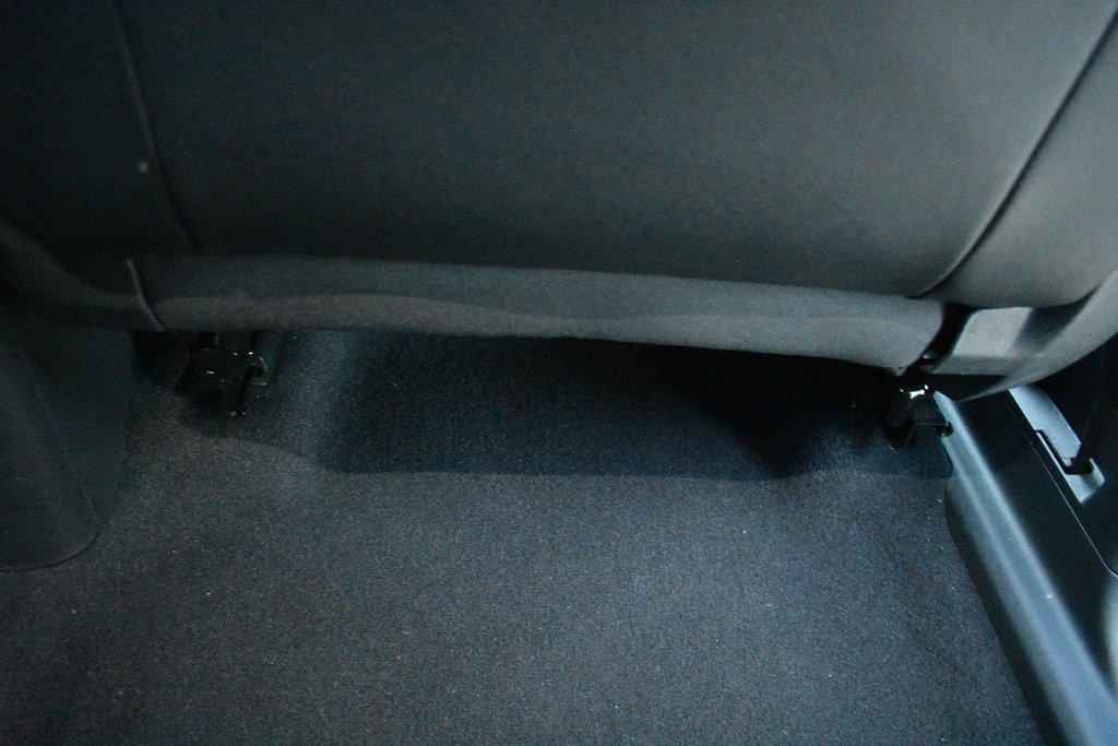 Used 2024 Volkswagen Atlas Cross Sport SE image 31