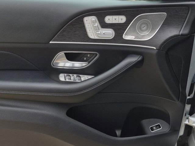 Used 2021 Mercedes-Benz GLS 450 4MATIC image 17