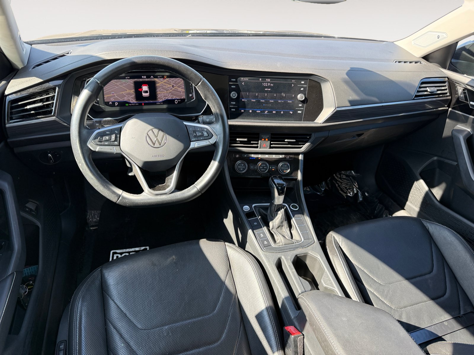 Certified 2023 Volkswagen Jetta SEL FWD image 15