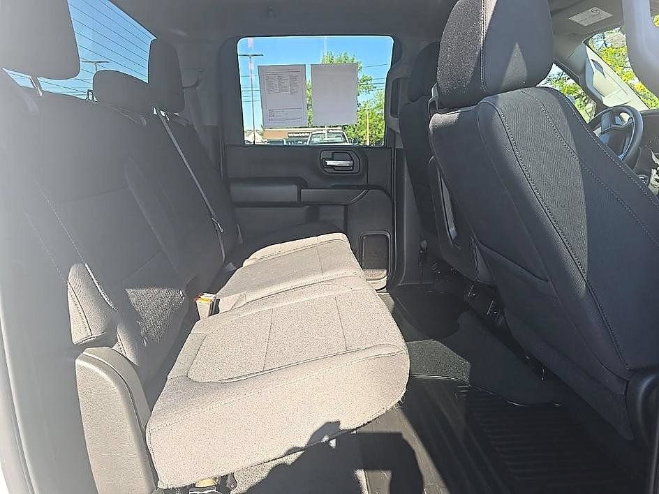 Used 2022 Chevrolet Silverado 2500 Custom w/ Custom Value Package AWD/4WD image 35
