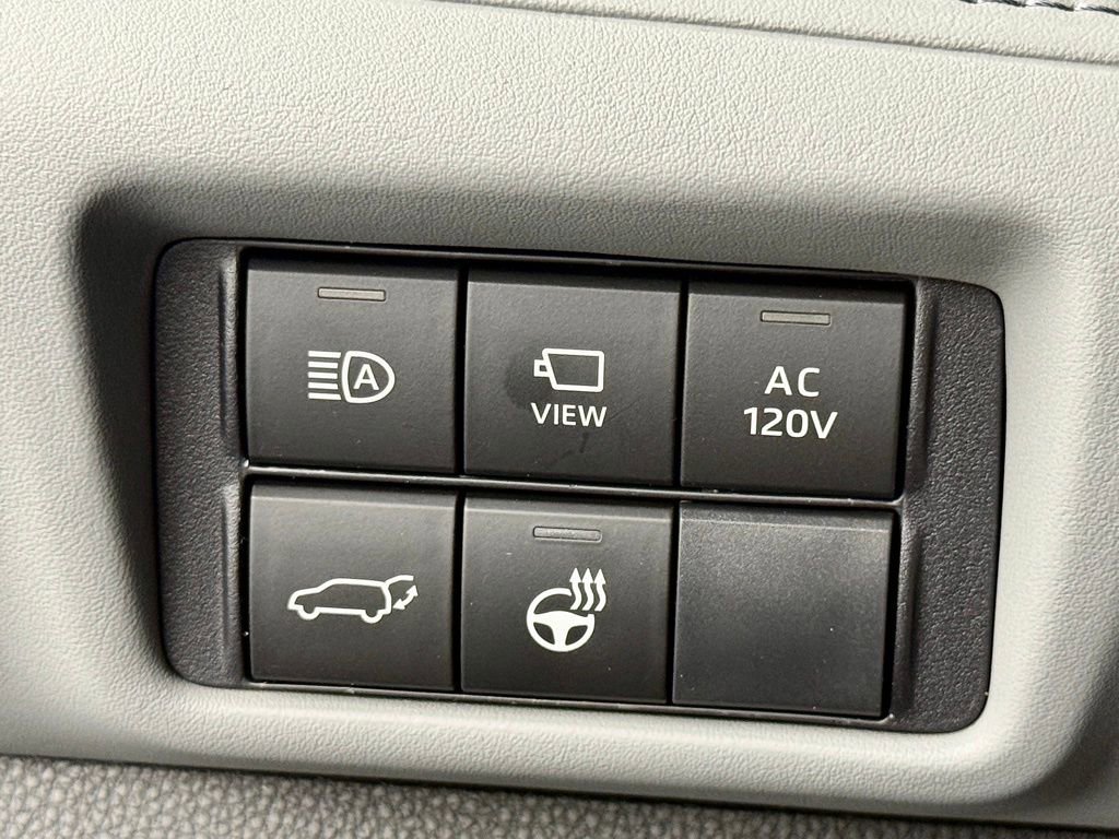 Used 2026 Toyota Highlander Platinum AWD/4WD image 31