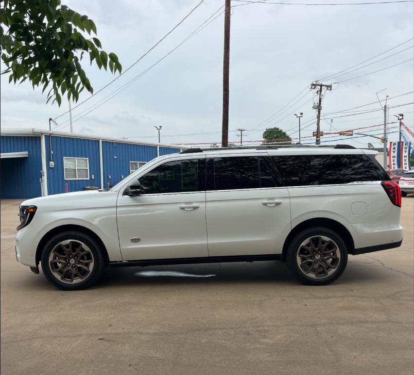 Used 2025 Ford Expedition Max King Ranch AWD/4WD image 3