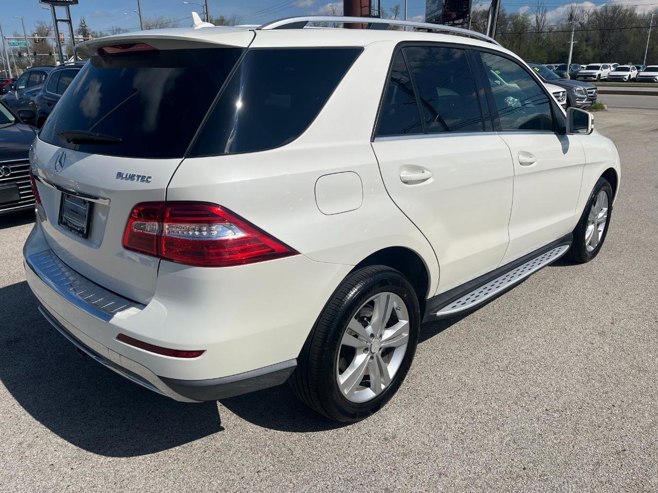 Used 2013 Mercedes-Benz ML 350 BlueTEC 4MATIC image 5